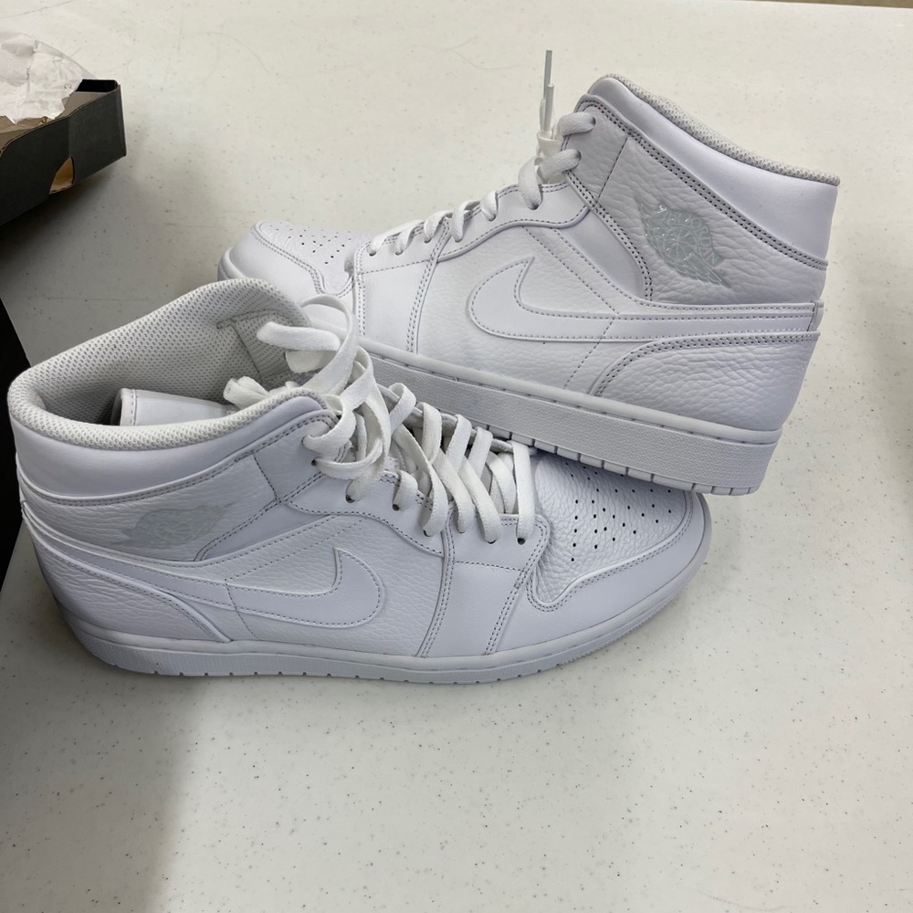 Air Jordan 1 Mid “Triple White”